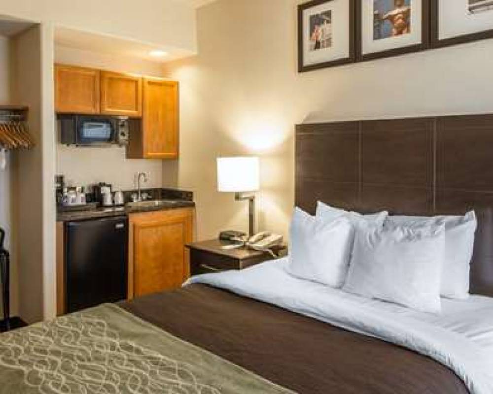 QUALITY INN TULSA-DOWNTOWN WEST 7