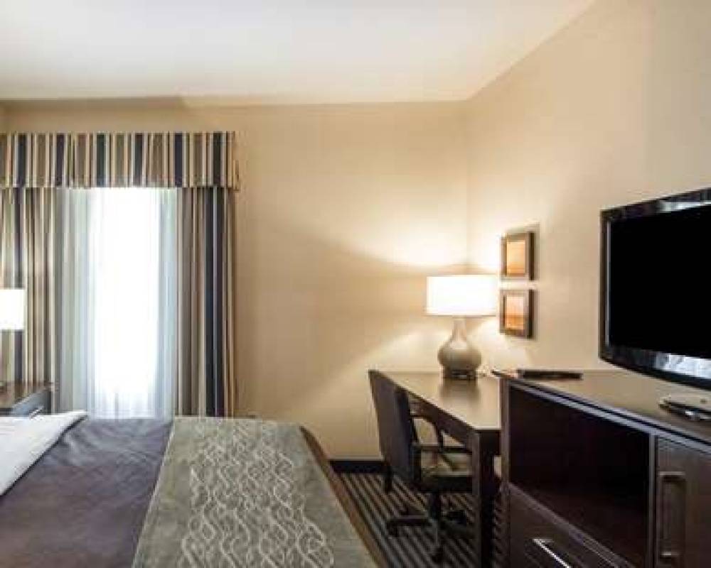 QUALITY INN TULSA-DOWNTOWN WEST 8