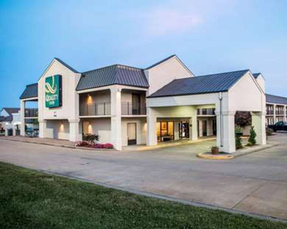 Quality Inn - US65 @ East Battlefield Road 2