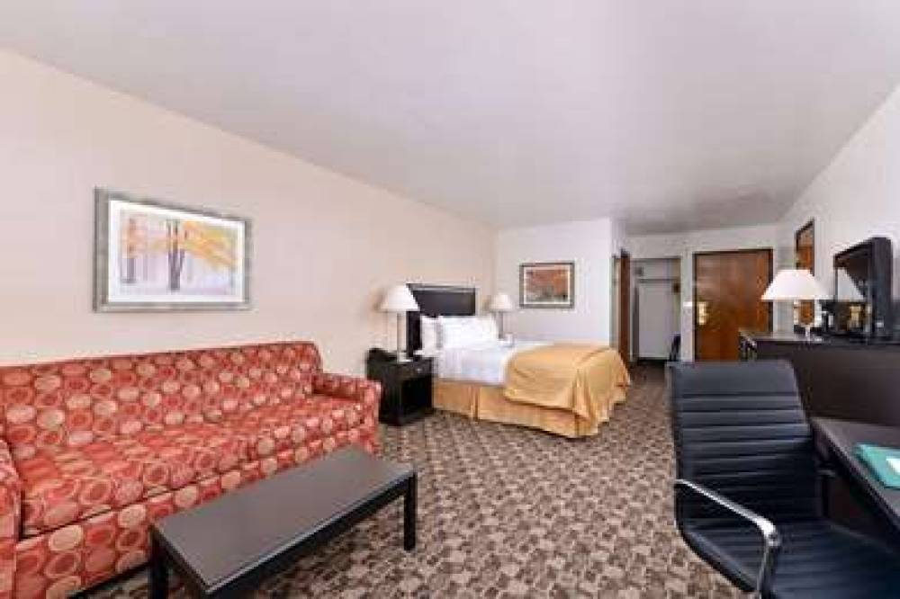 QUALITY INN VERNAL NEAR DINOSAUR NA 9