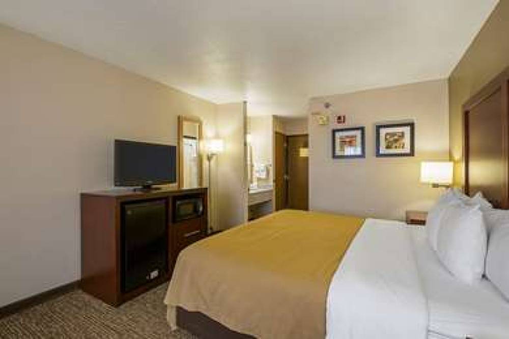 QUALITY INN WAVERLY 9