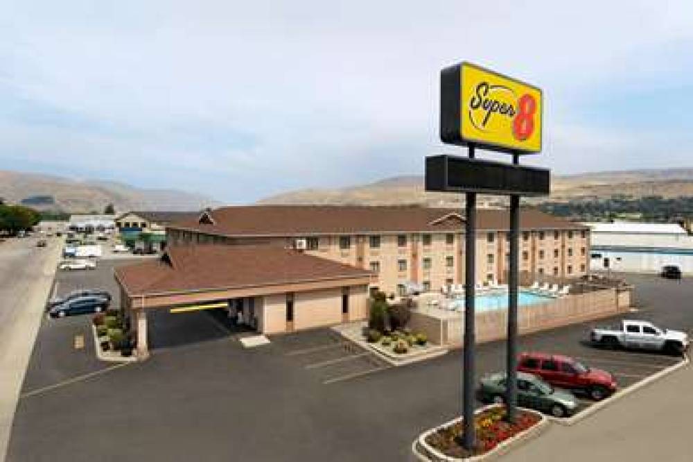 QUALITY INN WENATCHEE-LEAVENWORTH 3