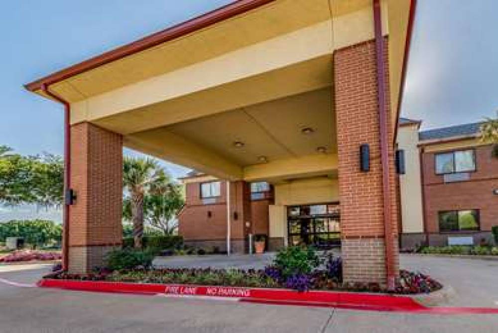 QUALITY INN WEST PLANO - DALLAS 3