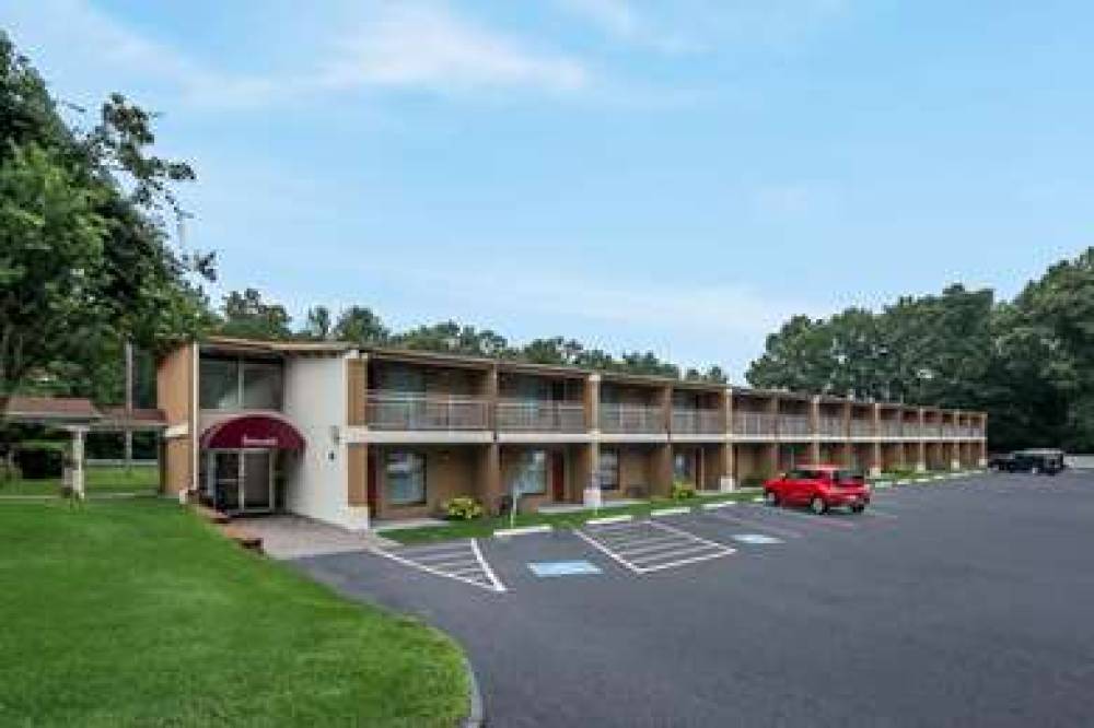 QUALITY INN WESTFIELD - SPRINGFIELD 4