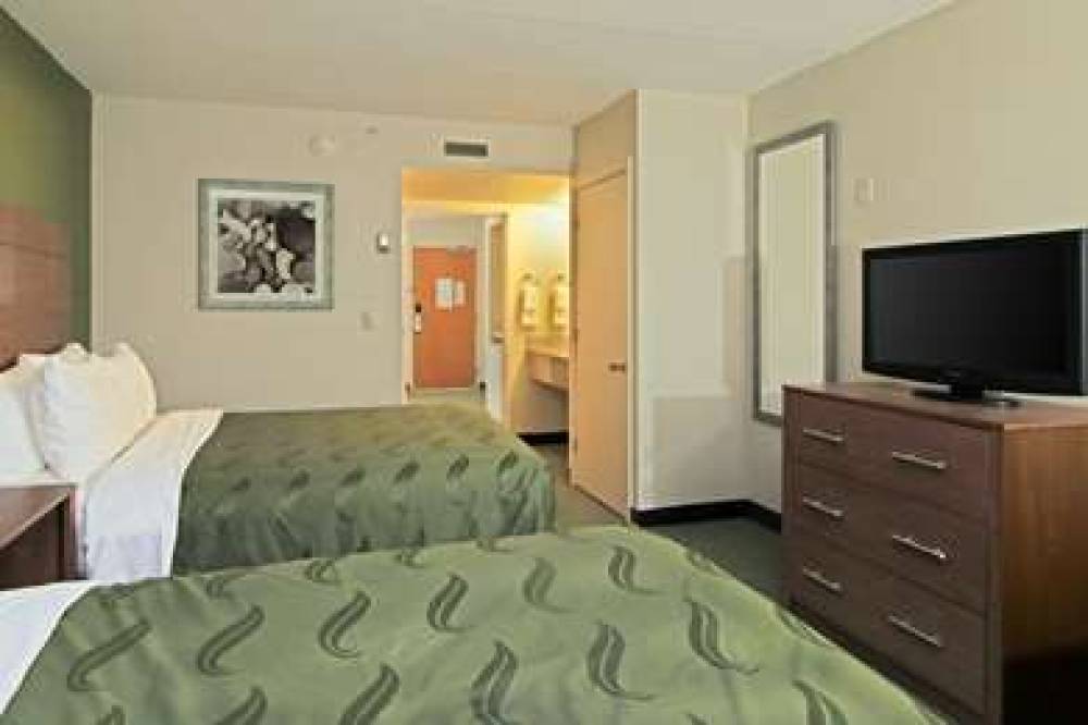 Quality Suites Lake Wright - Norfolk Airport 8