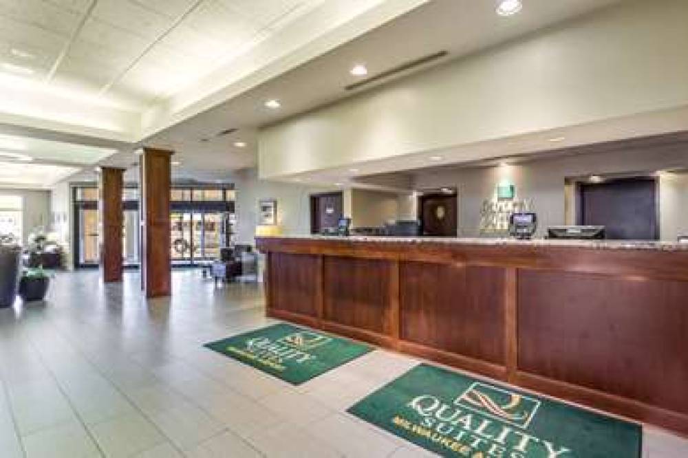 Quality Suites Milwaukee Airport 4