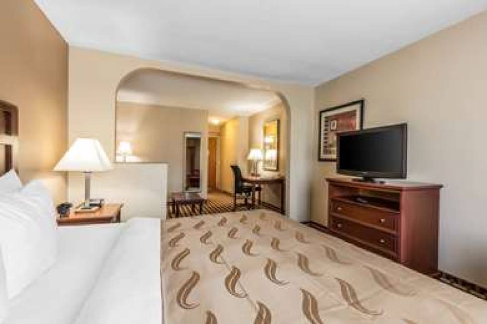 QUALITY SUITES PADUCAH 8