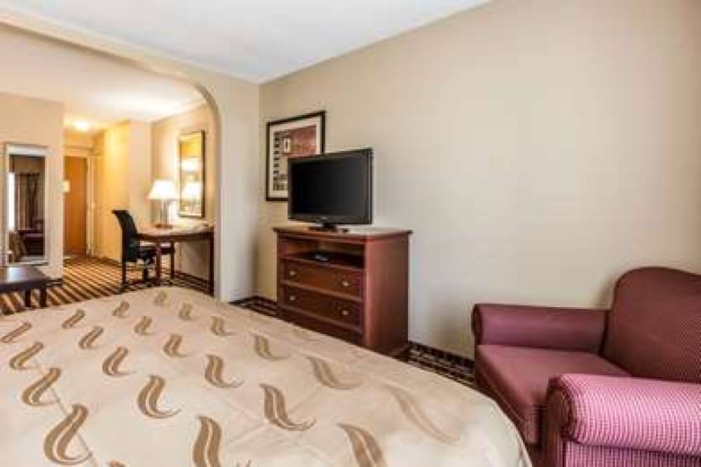 QUALITY SUITES PADUCAH 7