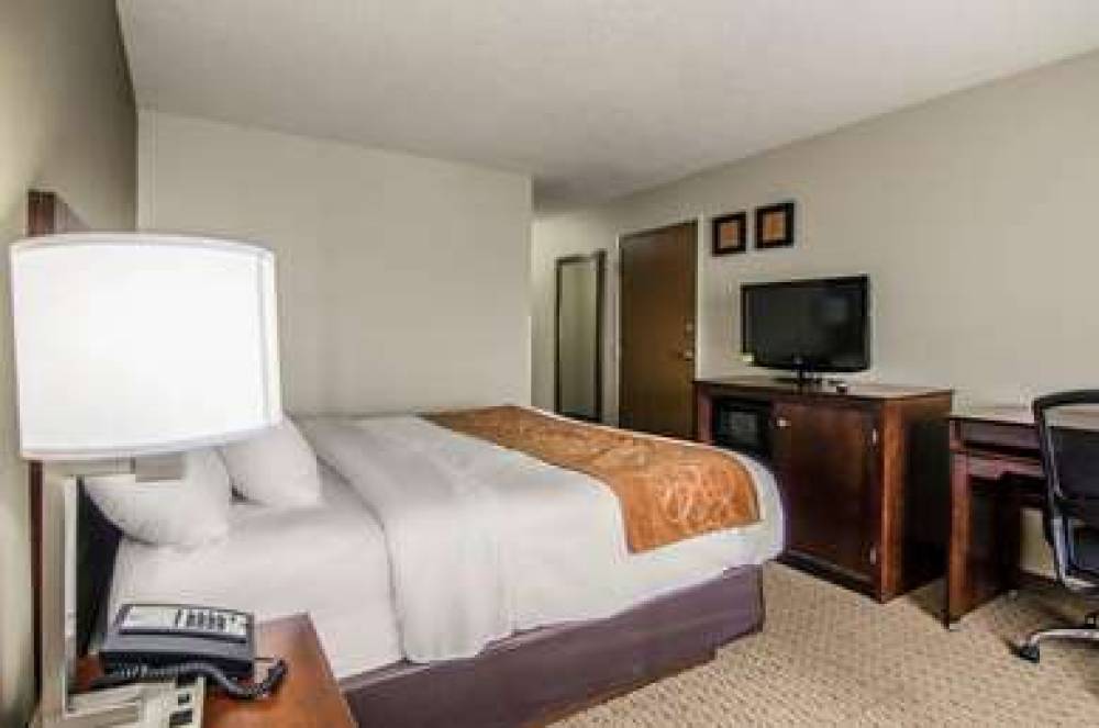 QUALITY SUITES ST. JOSEPH 10