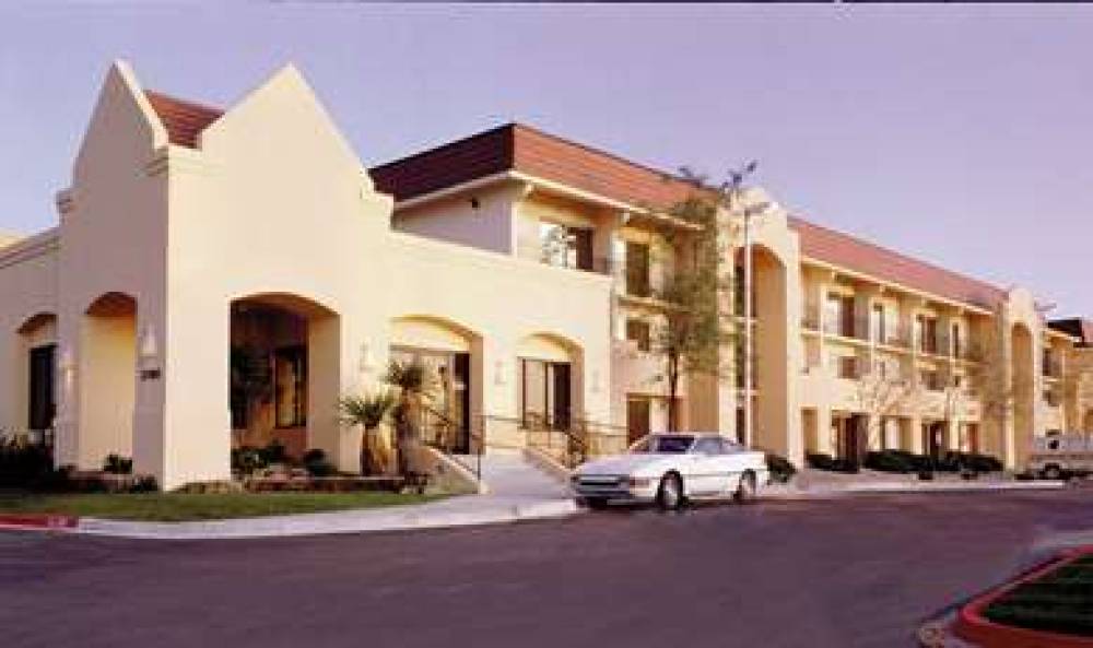 QUERQUE INN 1