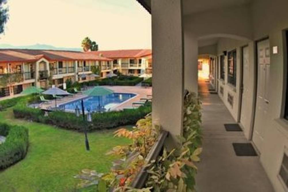 Quinta Dorada Hotel And Suites