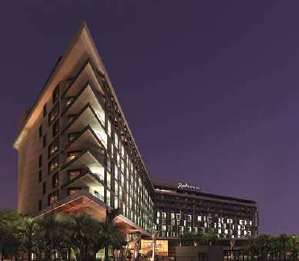 Radisson Blu Hotel, Abu Dhabi Yas Island 2