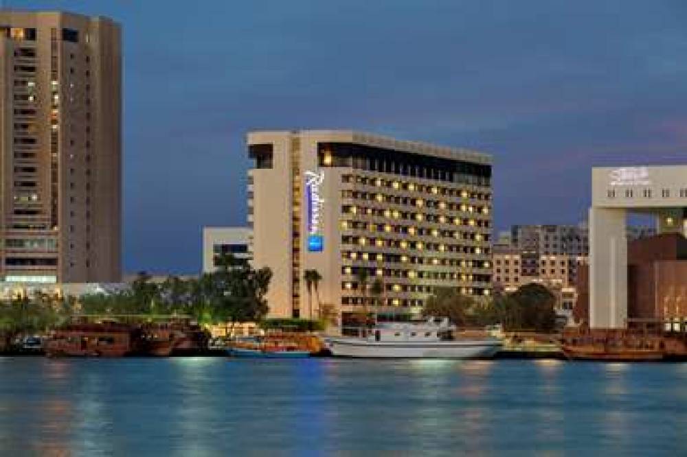 Radisson Blu Hotel, Dubai Deira Creek 1