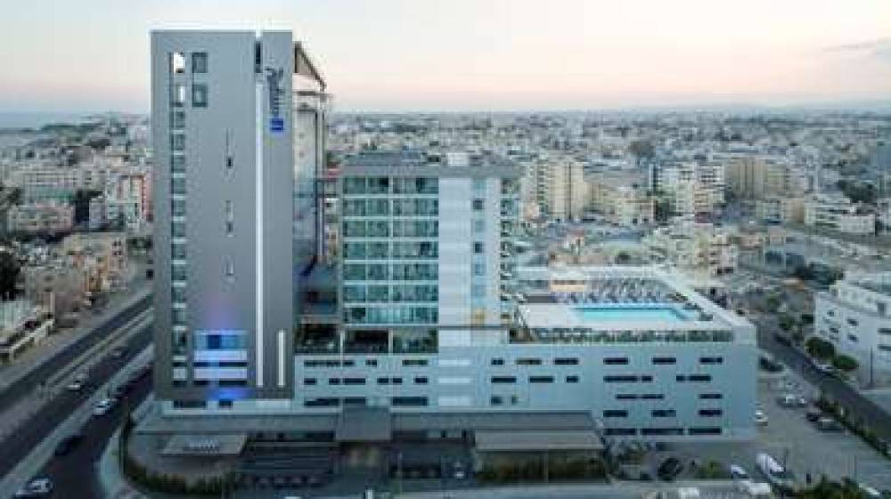 Radisson Blu Hotel, Larnaca 4