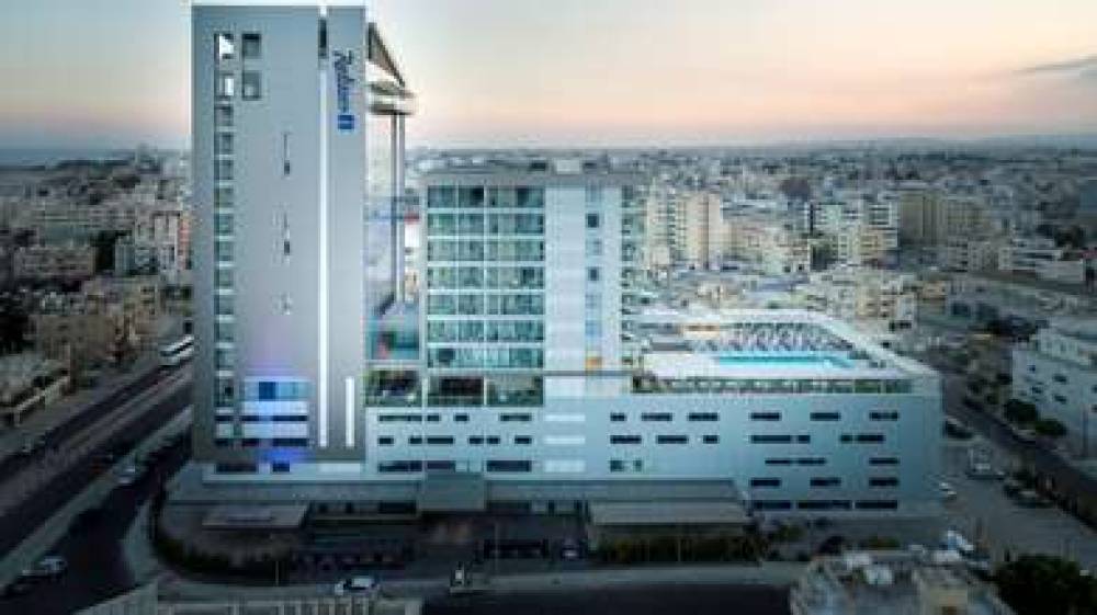 Radisson Blu Hotel, Larnaca 3