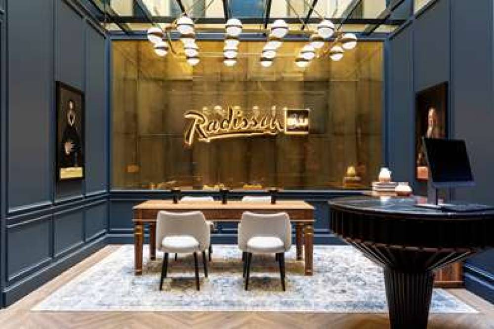 Radisson Blu Hotel, Madrid Prado 8