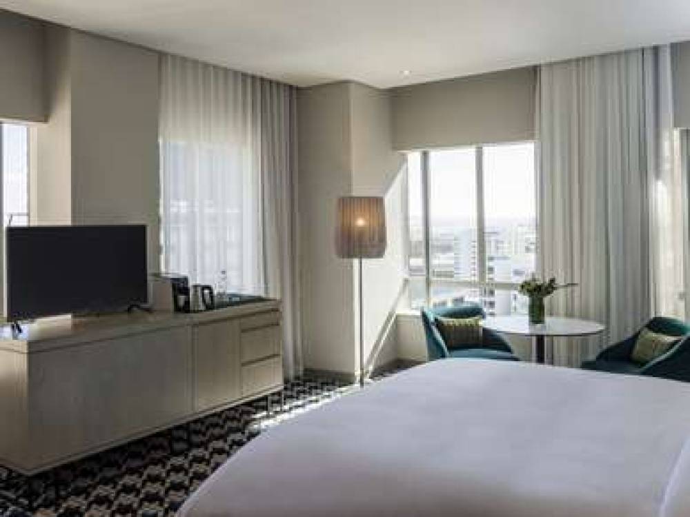 RADISSON BLU HOTEL & RESIDENCE CPT 5