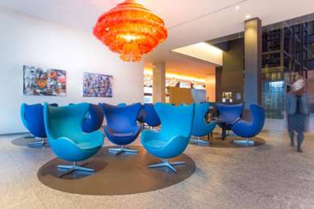 Radisson Blu Hotel, Zurich Airport 9