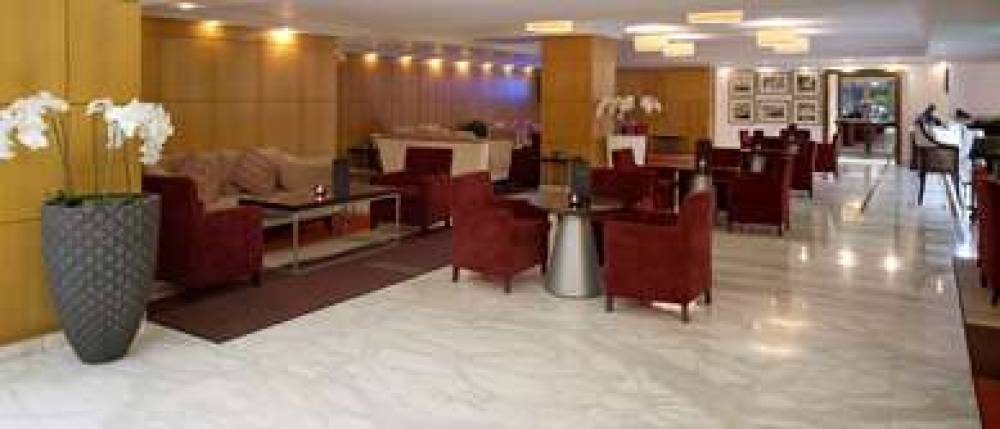 Radisson Blu Martinez Hotel, Beirut 10