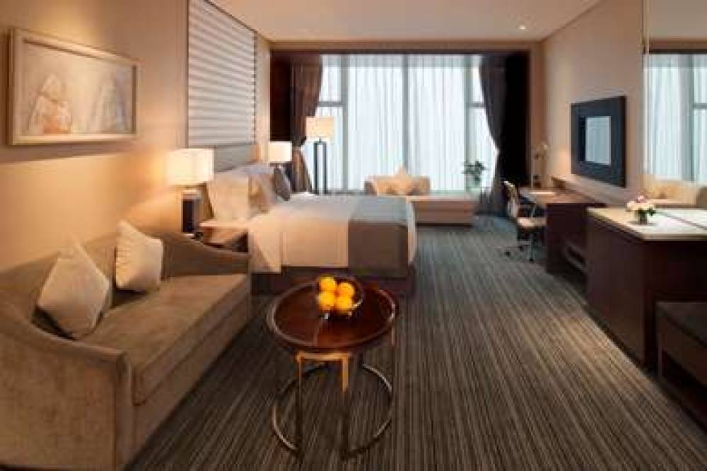 Radisson Blu Plaza Chongqing 8