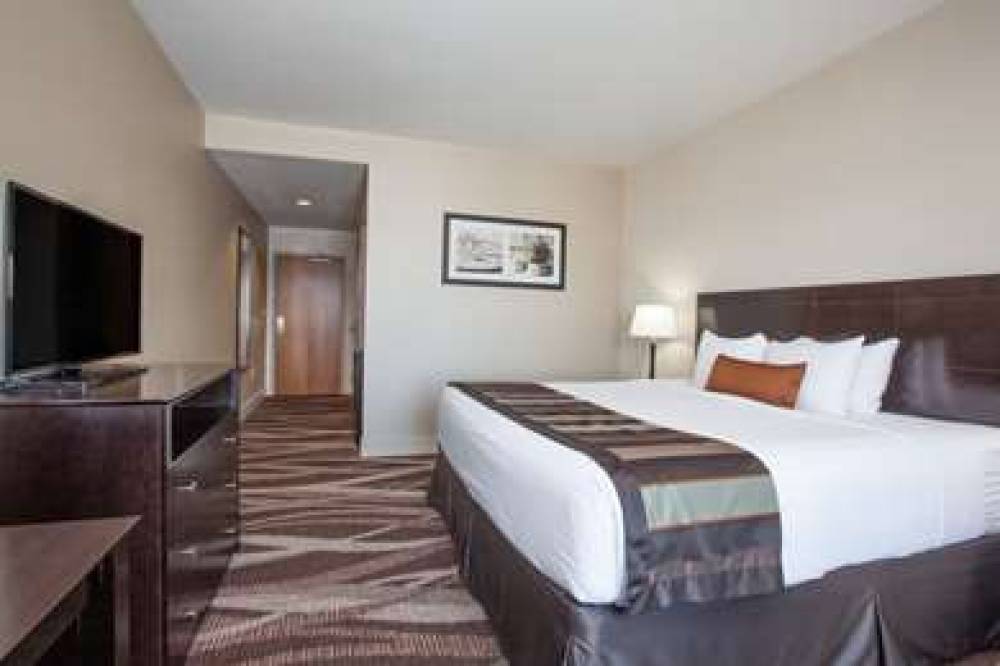 RADISSON EDMONTON AIRPORT 7