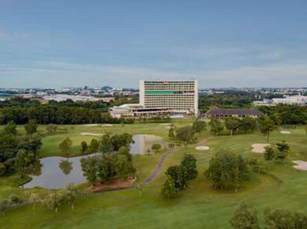 RADISSON GOLF AND CONVENTION CENTER 4