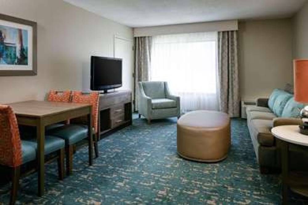 Radisson Hotel & Conference Center Coralville - Iowa City 6