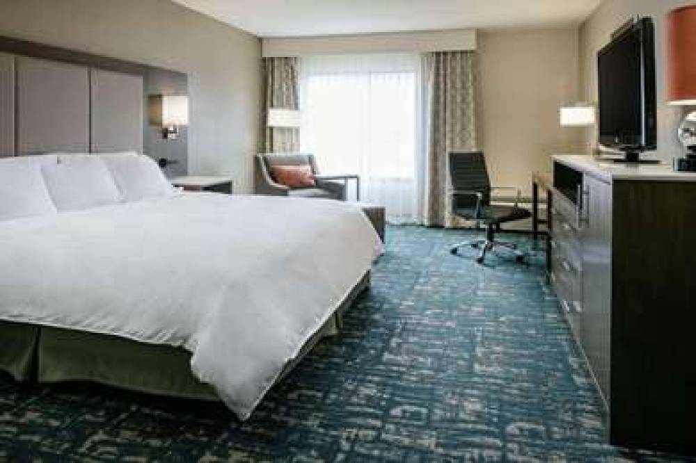 Radisson Hotel & Conference Center Coralville - Iowa City 4