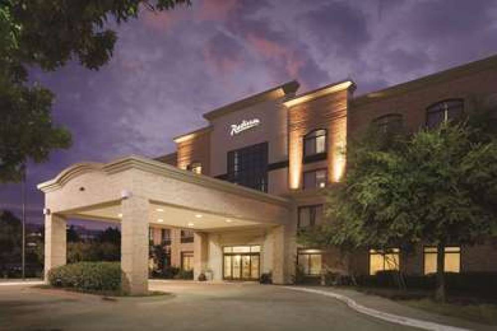 Radisson Hotel Dallas North Addison