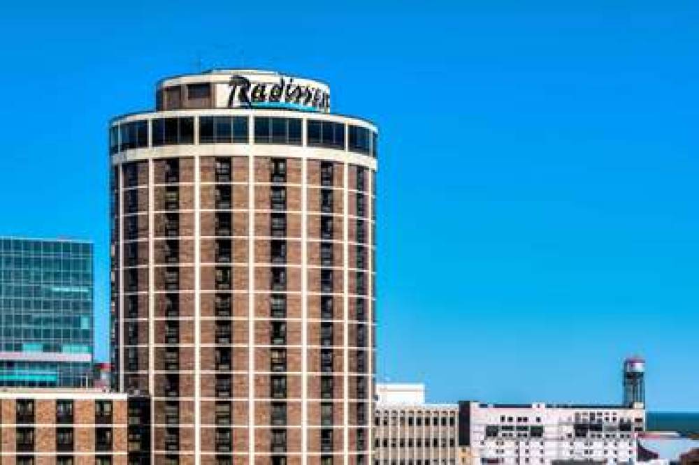 Radisson Hotel Duluth-Harborview 1