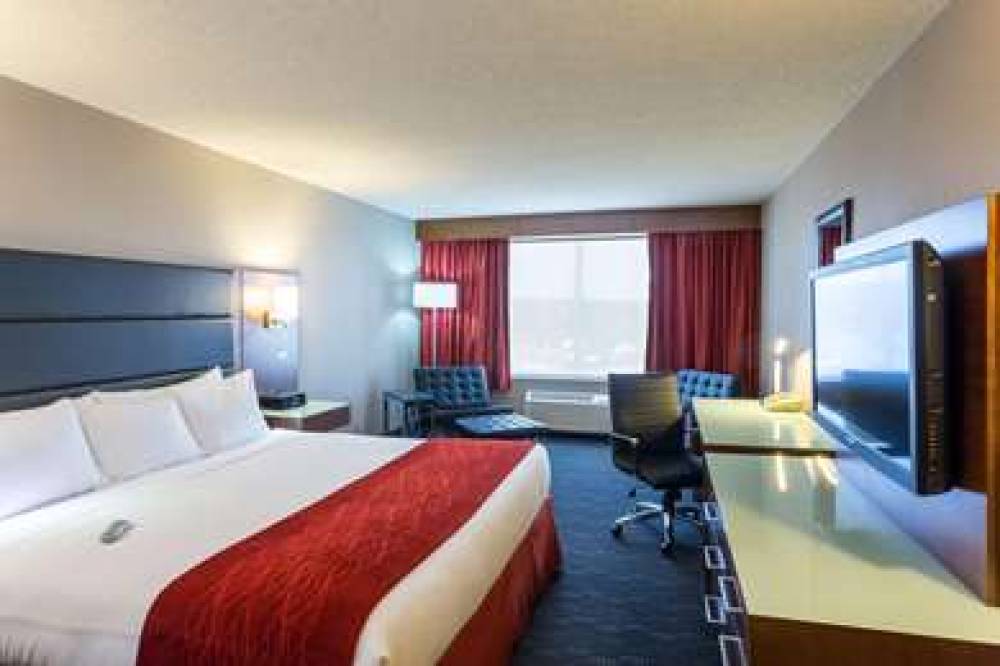 Radisson Hotel & Suites Fort McMurray 8