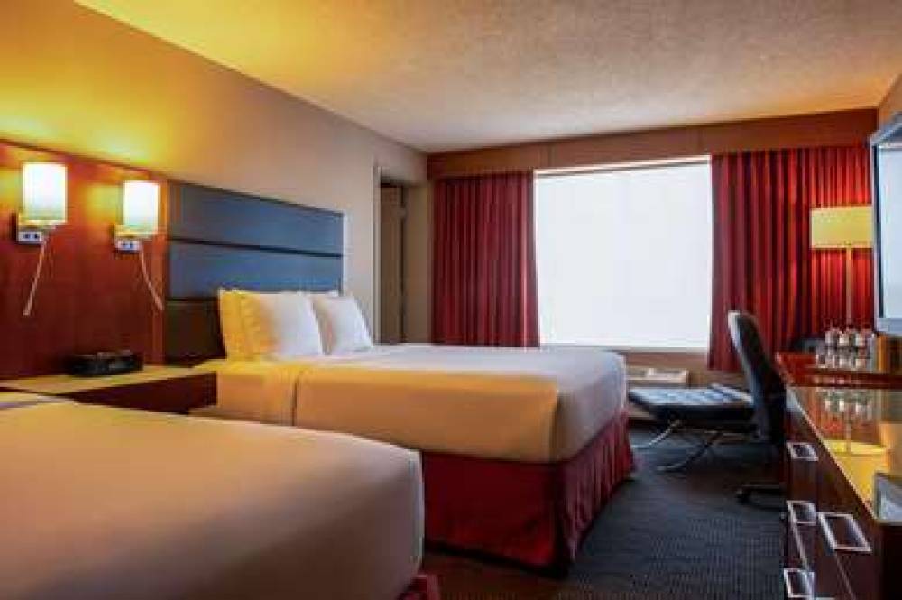 Radisson Hotel & Suites Fort McMurray 7