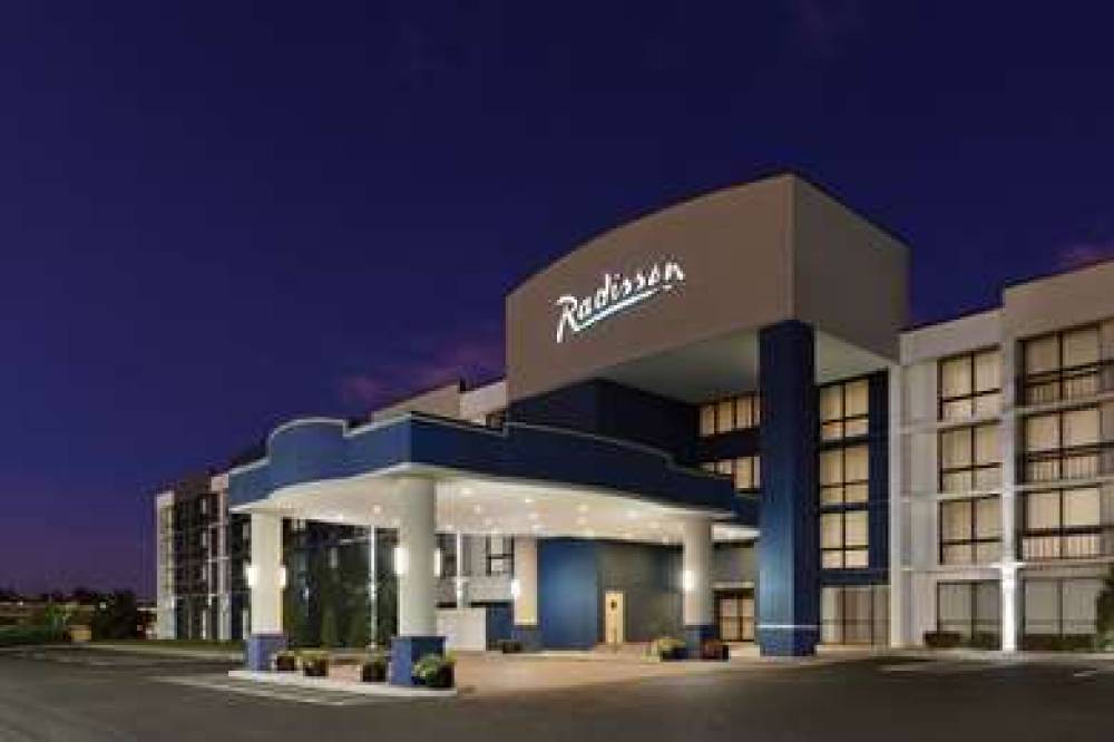 RADISSON LENEXA OVERLAND PARK 2