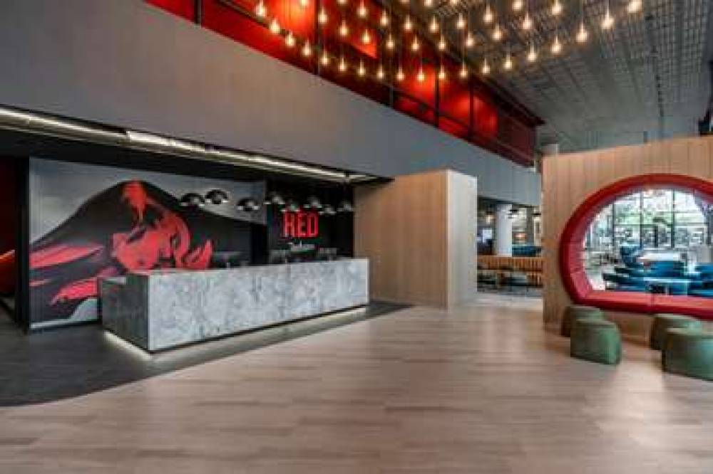 RADISSON RED JOHANNESBURG ROSEBANK 10