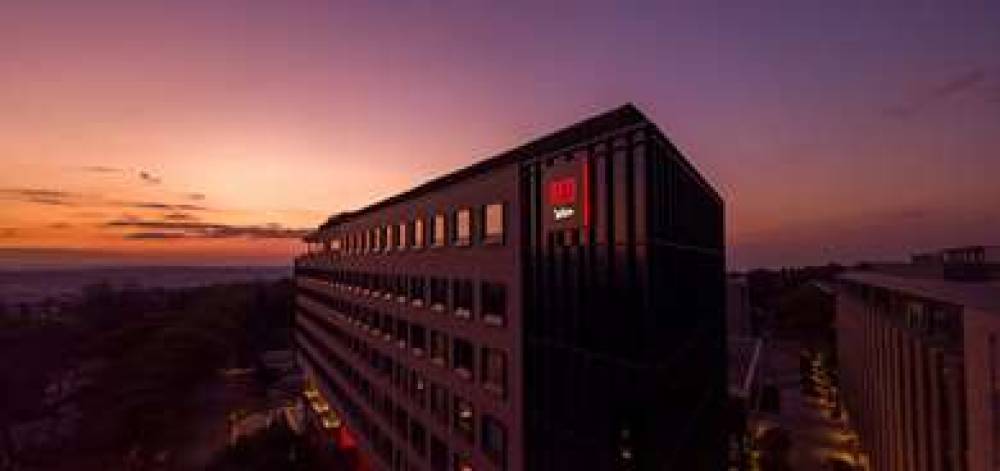 RADISSON RED JOHANNESBURG ROSEBANK 3