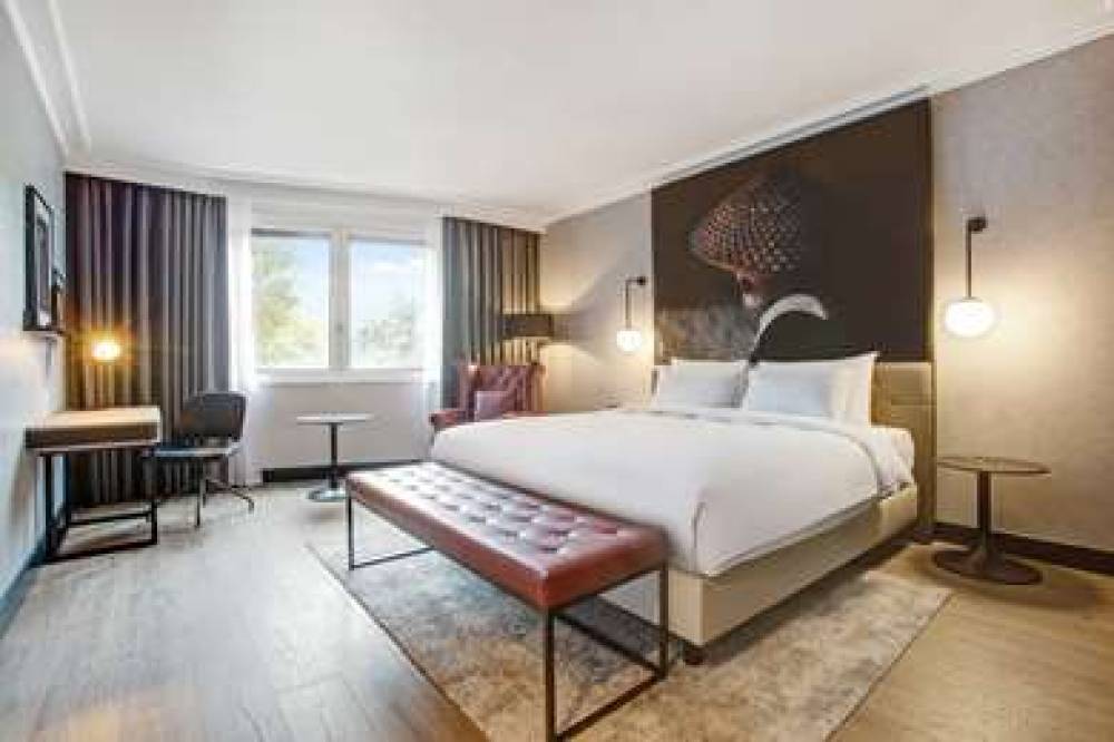 Radisson Red London Heathrow