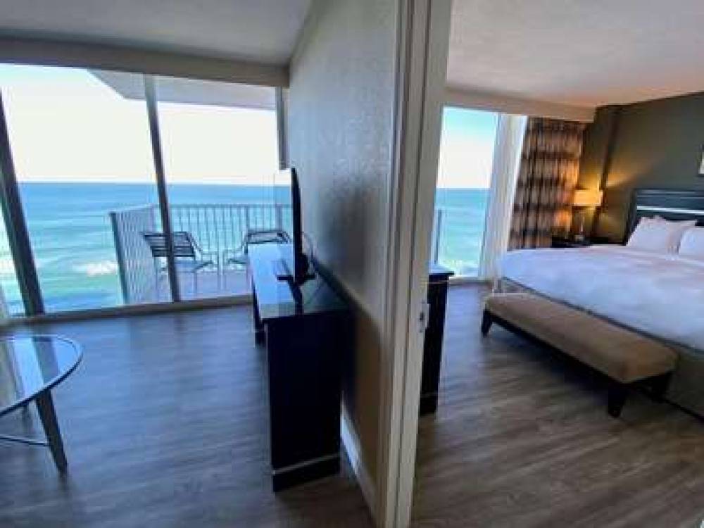 Radisson Suite Hotel Oceanfront 4