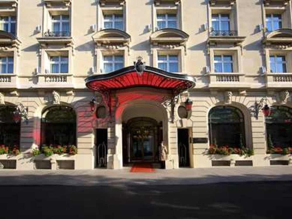 Raffles Royal Monceau  1