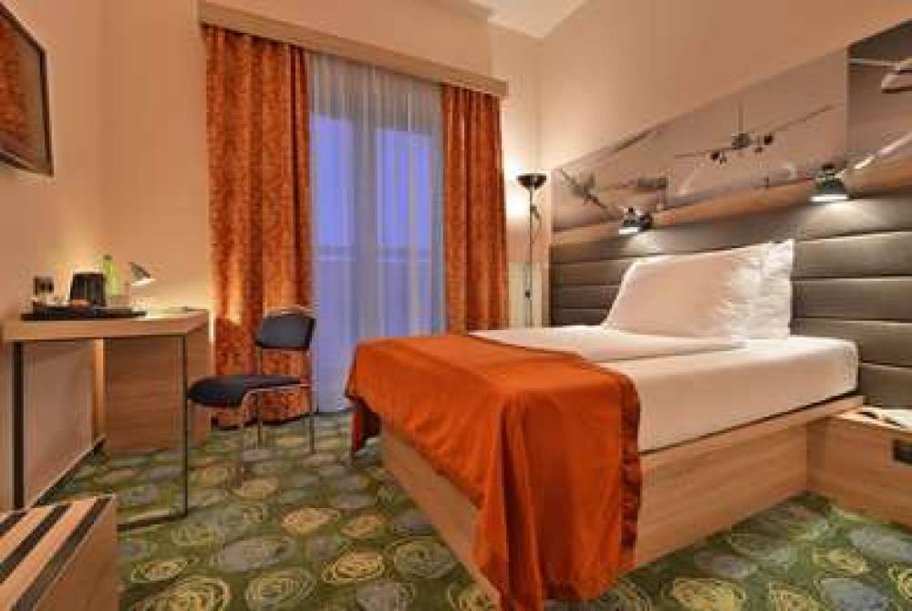 Ramada Airport Hotel Prague 9