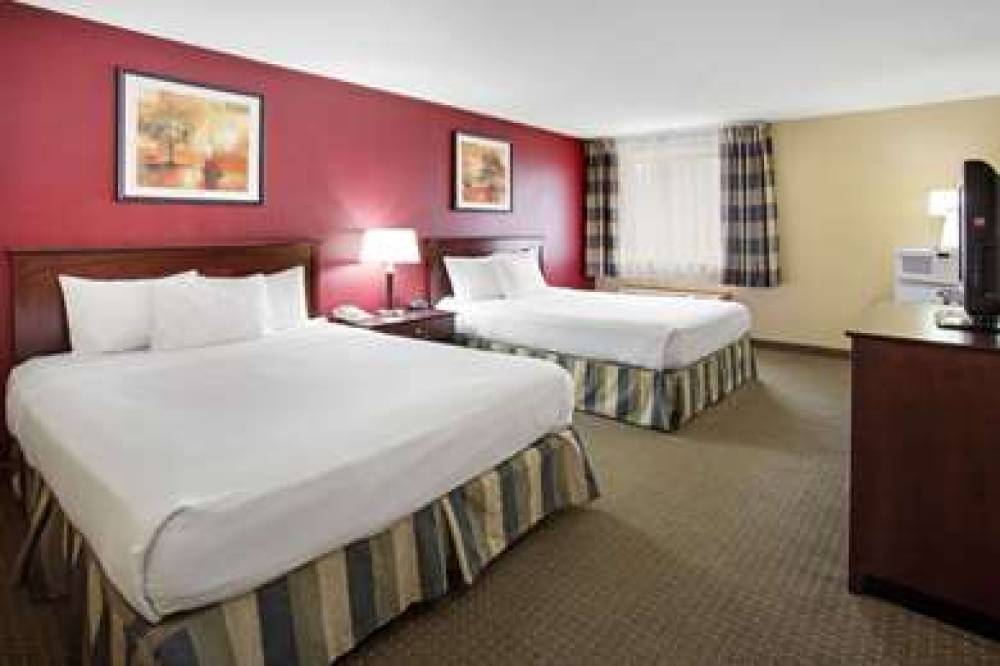 Ramada Bettendorf 6