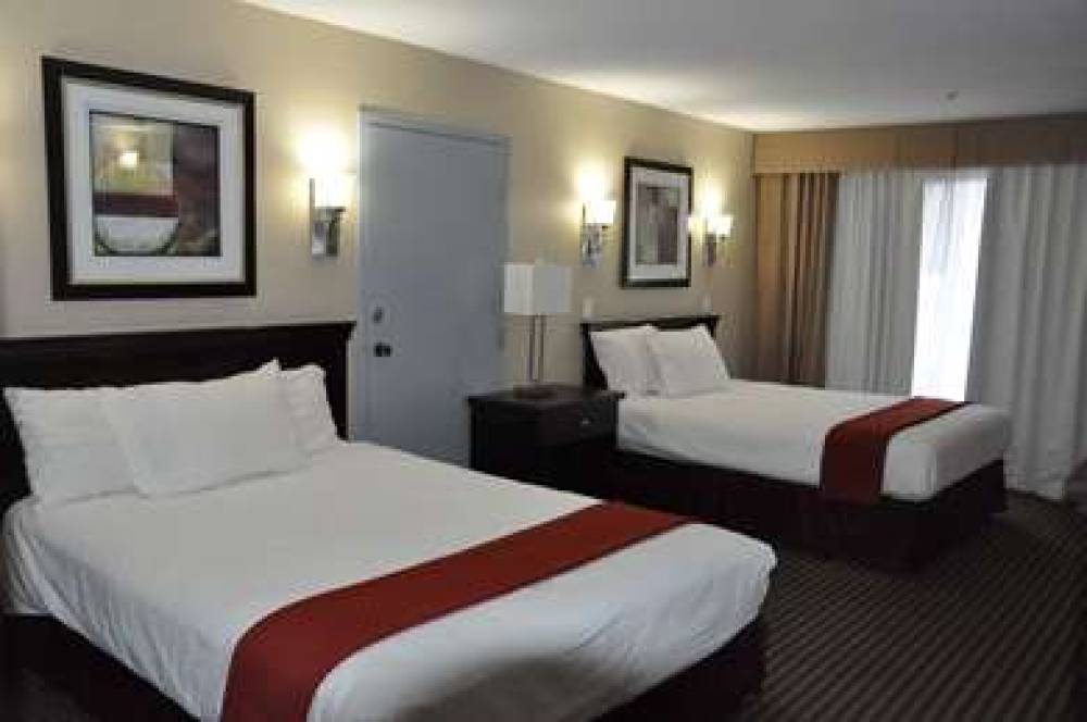 RAMADA BY WYNDHAM ABBOTSFORD 8