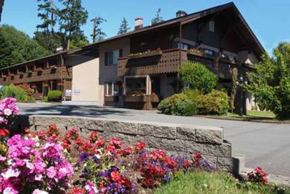 RAMADA BY WYNDHAM CAMPBELL RIVER 1