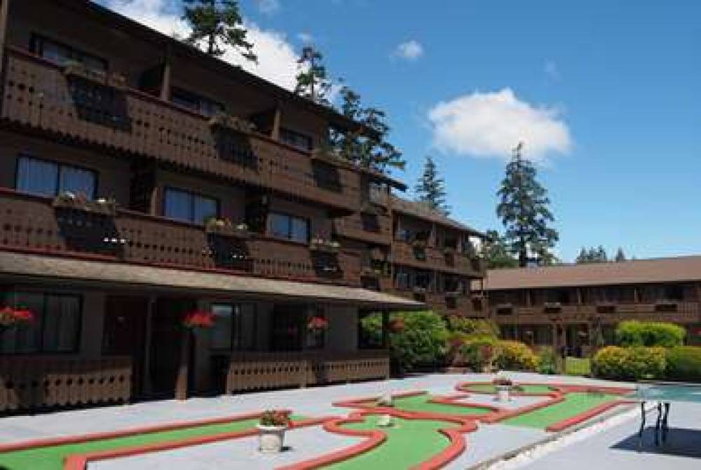 RAMADA BY WYNDHAM CAMPBELL RIVER 5