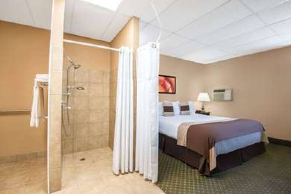 Ramada By Wyndham Denver Downtown 7