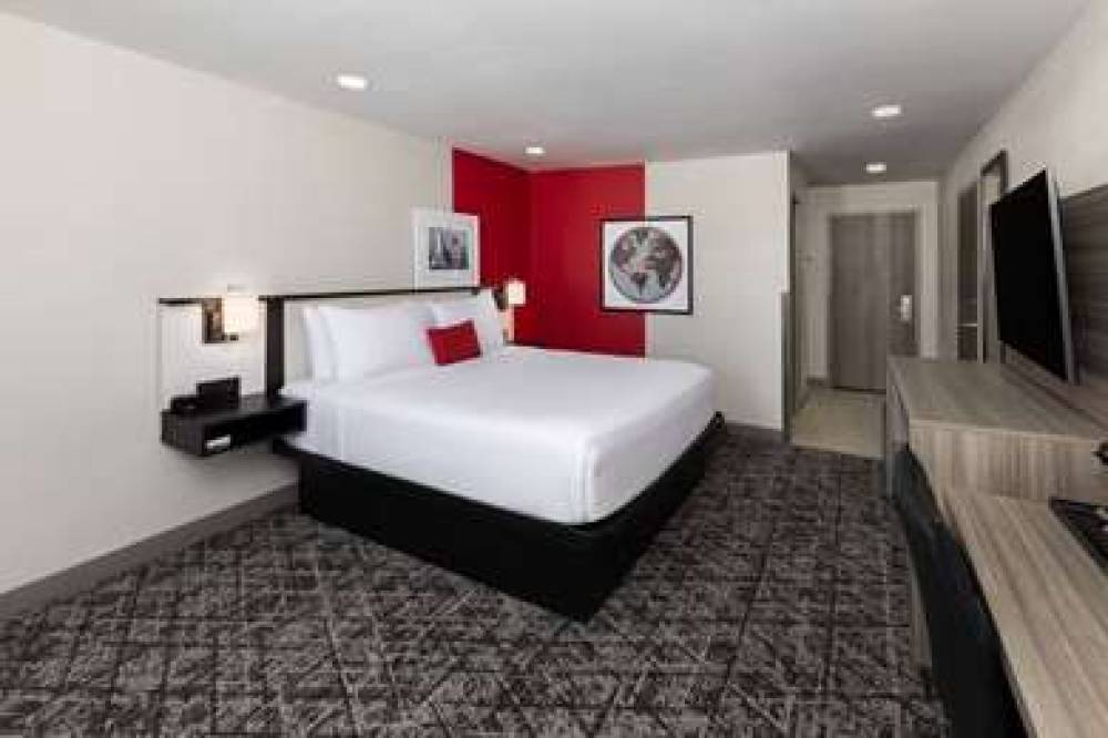 RAMADA BY WYNDHAM DFW AIRPORT 8