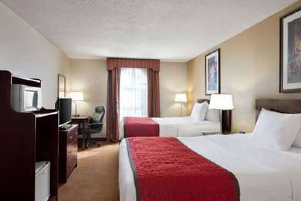 Ramada By Wyndham Elizabethtown 10