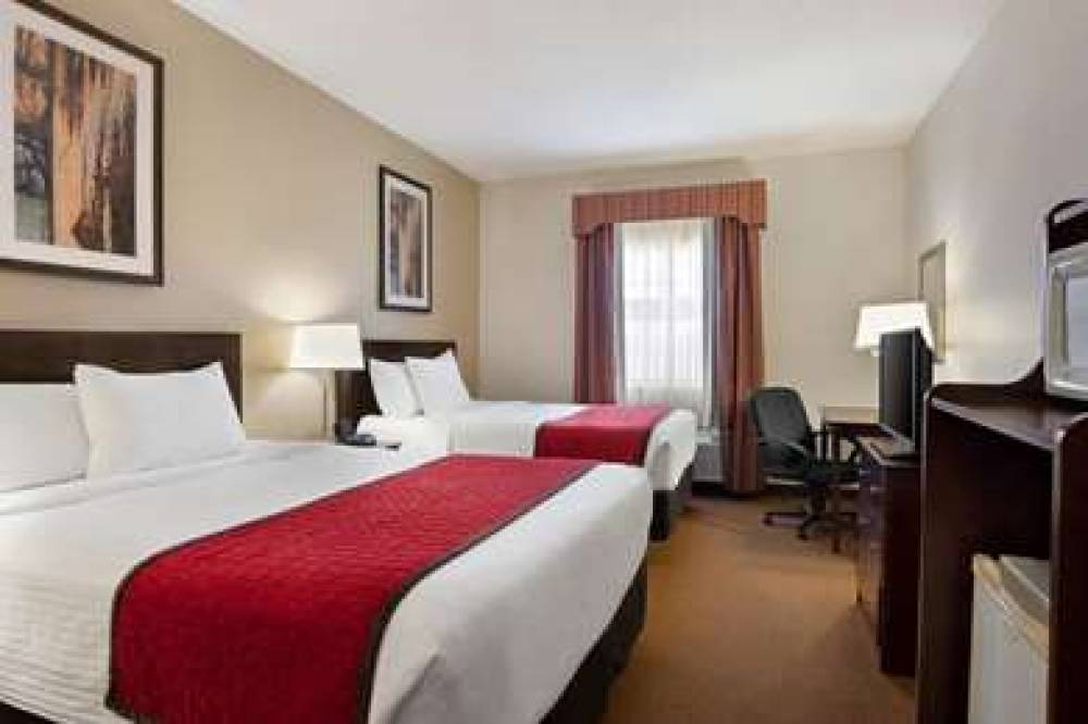 Ramada By Wyndham Elizabethtown 9