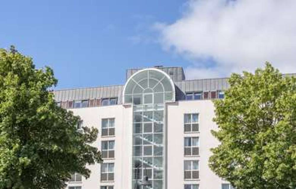 RAMADA BY WYNDHAM FLENSBURG 2