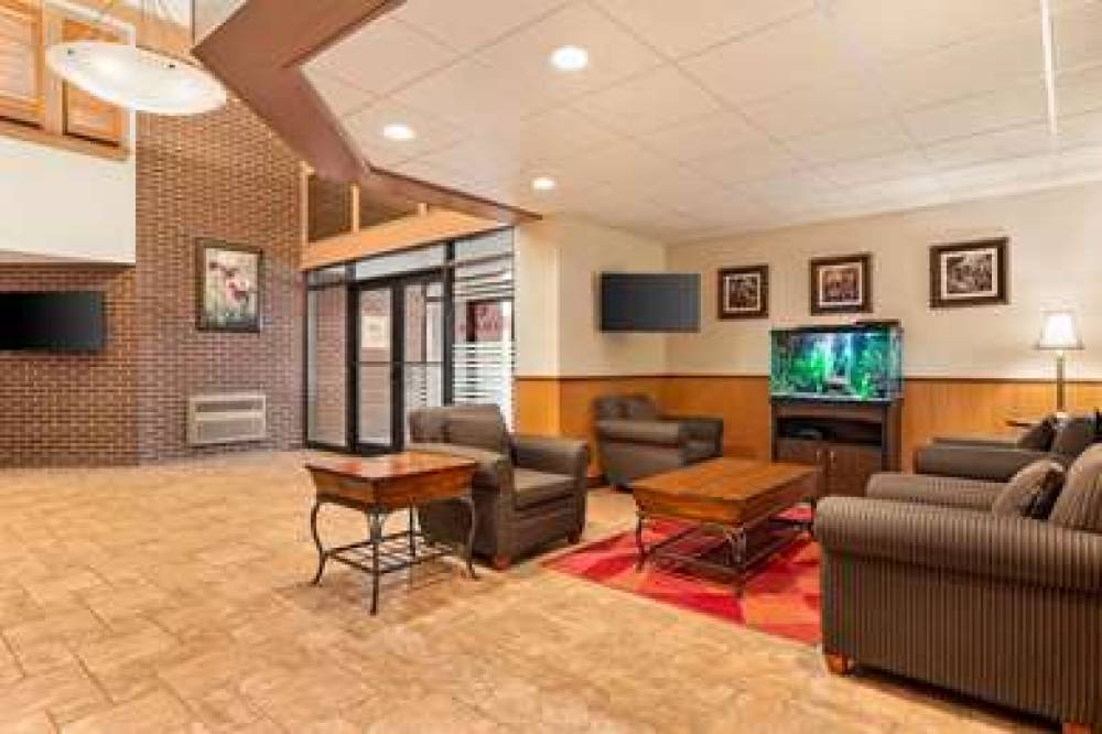 RAMADA BY WYNDHAM FREDERICTON 8