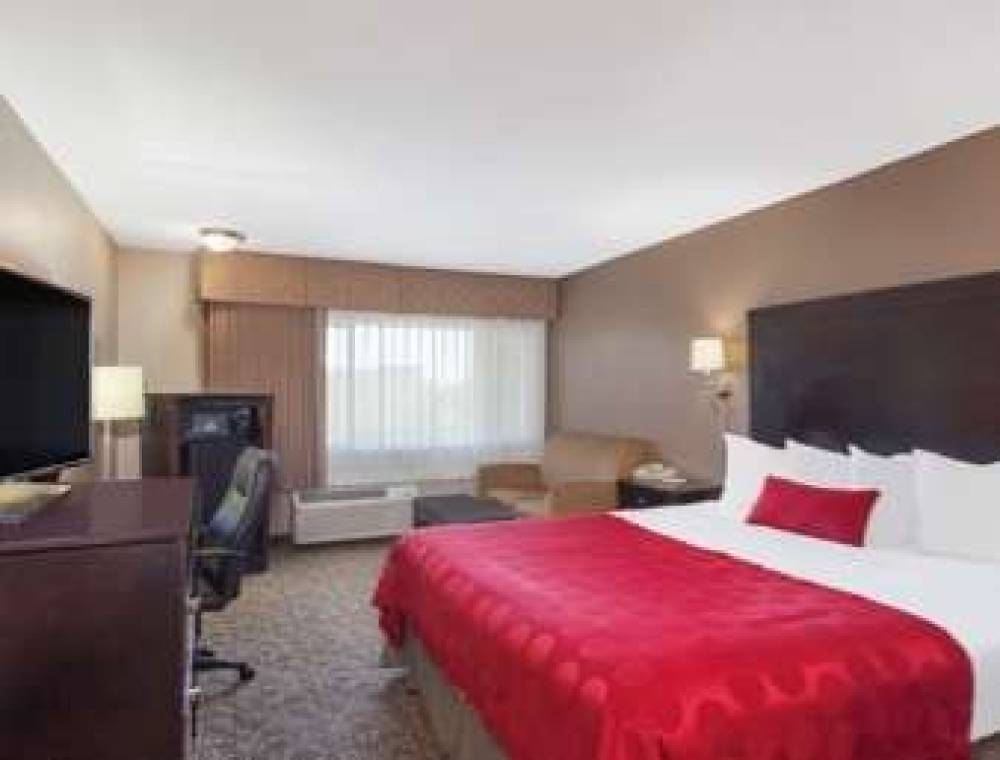 Ramada By Wyndham Fresno North 8